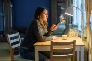 Alcohol Addiction in Women: Signs, Risk Factors, and When to Ask for Help